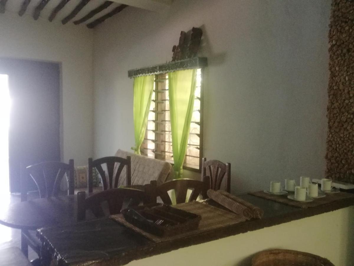 Chiky Villa Watamu Bagian luar foto