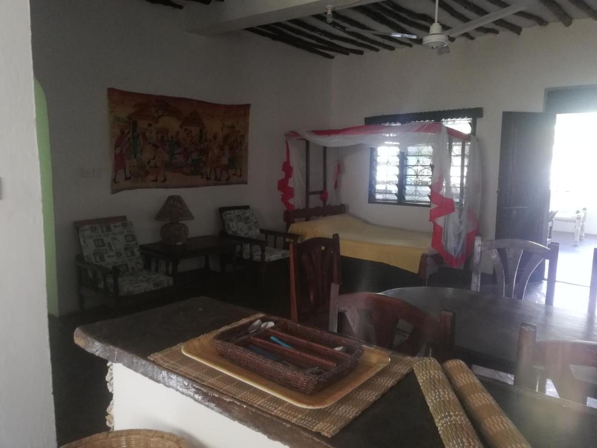 Chiky Villa Watamu Bagian luar foto