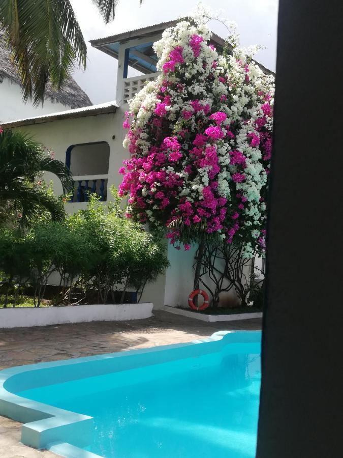 Chiky Villa Watamu Bagian luar foto